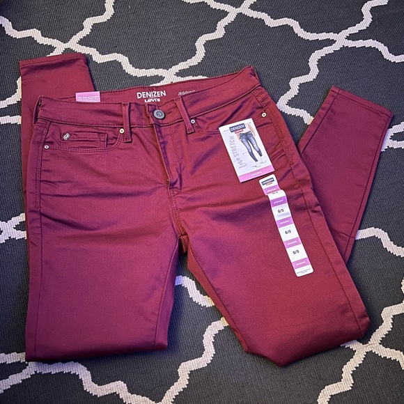 NWT Cranberry Levi Denizen Jeggings - Picture 1 of 3